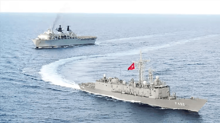 Τούρκος Υπουργός Άμυνας: «Μάταιη η προσπάθεια να παρουσιαστεί η Γαλάζια Πατρίδα ως επεκτατισμός και επιθετικότητα»