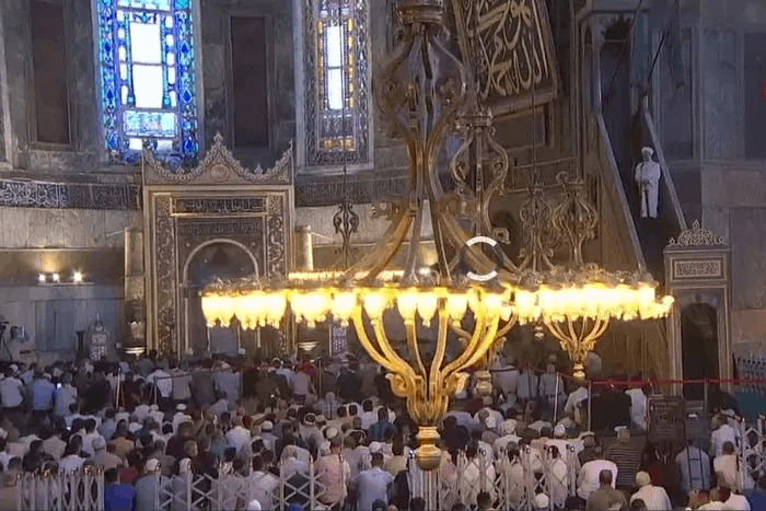 Προσευχή στην Αγία Σοφία για Χανίγε – Ερμπάς: Οι ‘άπιστοι’ σύντομα θα ηττηθούν