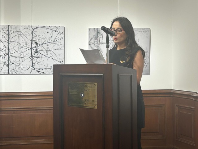 Βιβλίο–ωδή στα ιστορικά της κτίρια της Κωνσταντινούπολης με τα μάτια της Τουρσούν Φαράζοβα