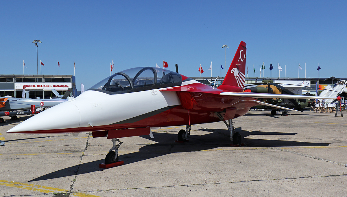 Έτοιμο το μαχητικό Hürjet – Μεσοπρόθεσμα και μακροπρόθεσμα μπορεί να αντικαταστήσει το F-16