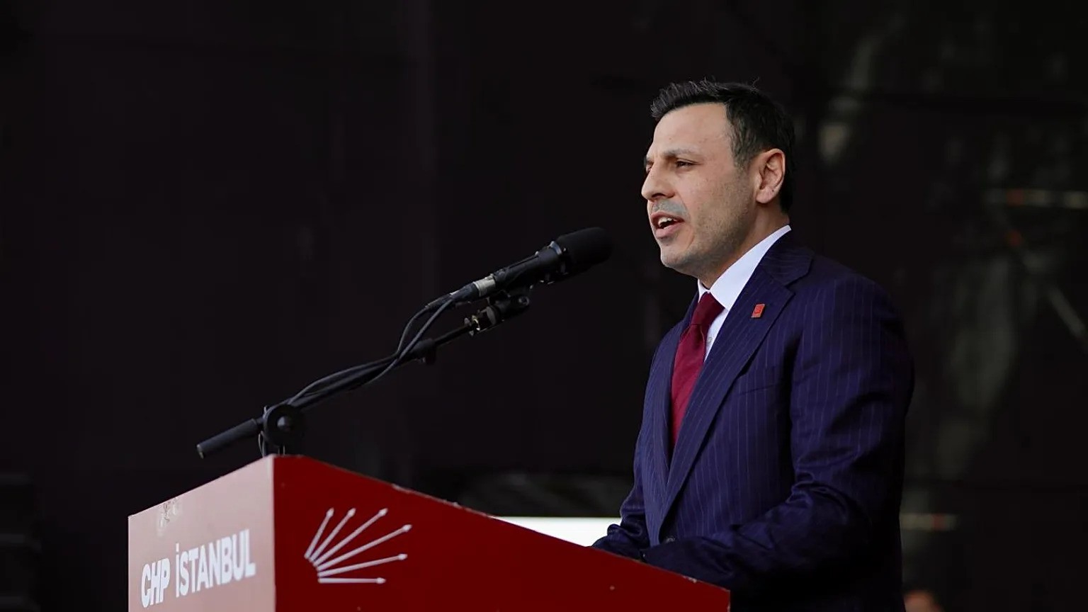 Χάος στο συνέδριο του CHP στην Κωνσταντινούπολη – Στα δικαστήρια και το 22ο Συνέδριο