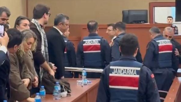 Φιάσκο με το «τζετ Ιμάμογλου»: Νέες αποκαλύψεις αδειάζουν φιλοκυβερνητικό Τύπο