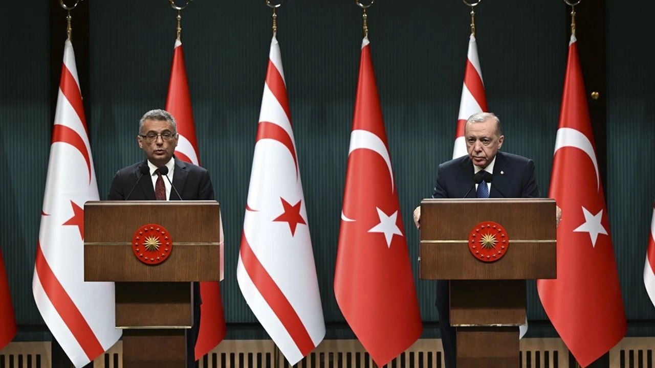 Ο Ερντογάν ζήτησε «δύο κράτη»  – Ο Ερχουρμάν «πολιτική ισότητα»