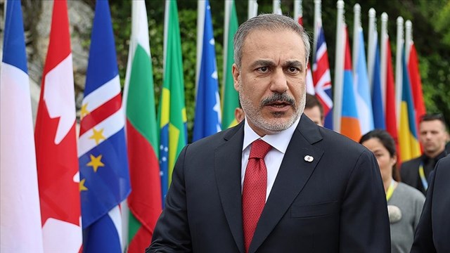 Φιντάν για εδαφική ακεραιότητα Ουκρανίας: «Θα υπάρξουν οδυνηρές επιλογές» -  «Δικαιολογημένες οι ανησυχίες Ευρωπαίων»