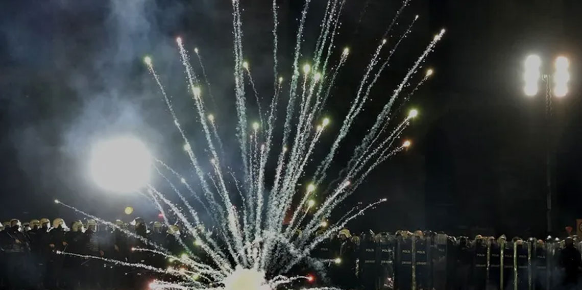 Συνολικά 323 συλλήψεις στις διαδηλώσεις χθες βράδυ