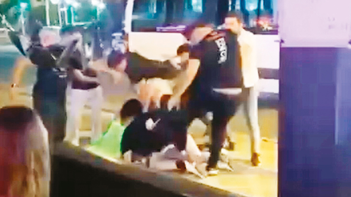 Τουρκία: Σε  &quot;ρίνγκ&quot; μετατράπηκε εστιατόριο στη Μαρμαρίδα - Επεισόδιο με Βρετανούς τουρίστες 