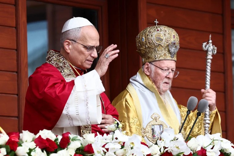 «Πνευματική Άνοιξη μετά τον διχασμό» – Συγκλονιστική στιγμή ενότητας στο Φανάρι