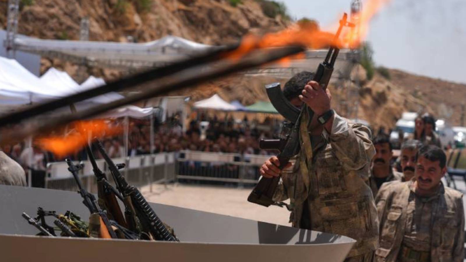 «Πακέτο Ιμραλί» για το PKK - Σενάρια για 200 κορυφαία στελέχη και τον Οτζαλάν