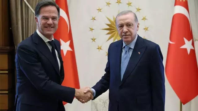 Ερντογάν συνάντησε ΓΓ ΝΑΤΟ: Δεν πρέπει να χαθεί η ευκαιρία για ειρήνη μεταξύ Ρωσίας – Ουκρανίας