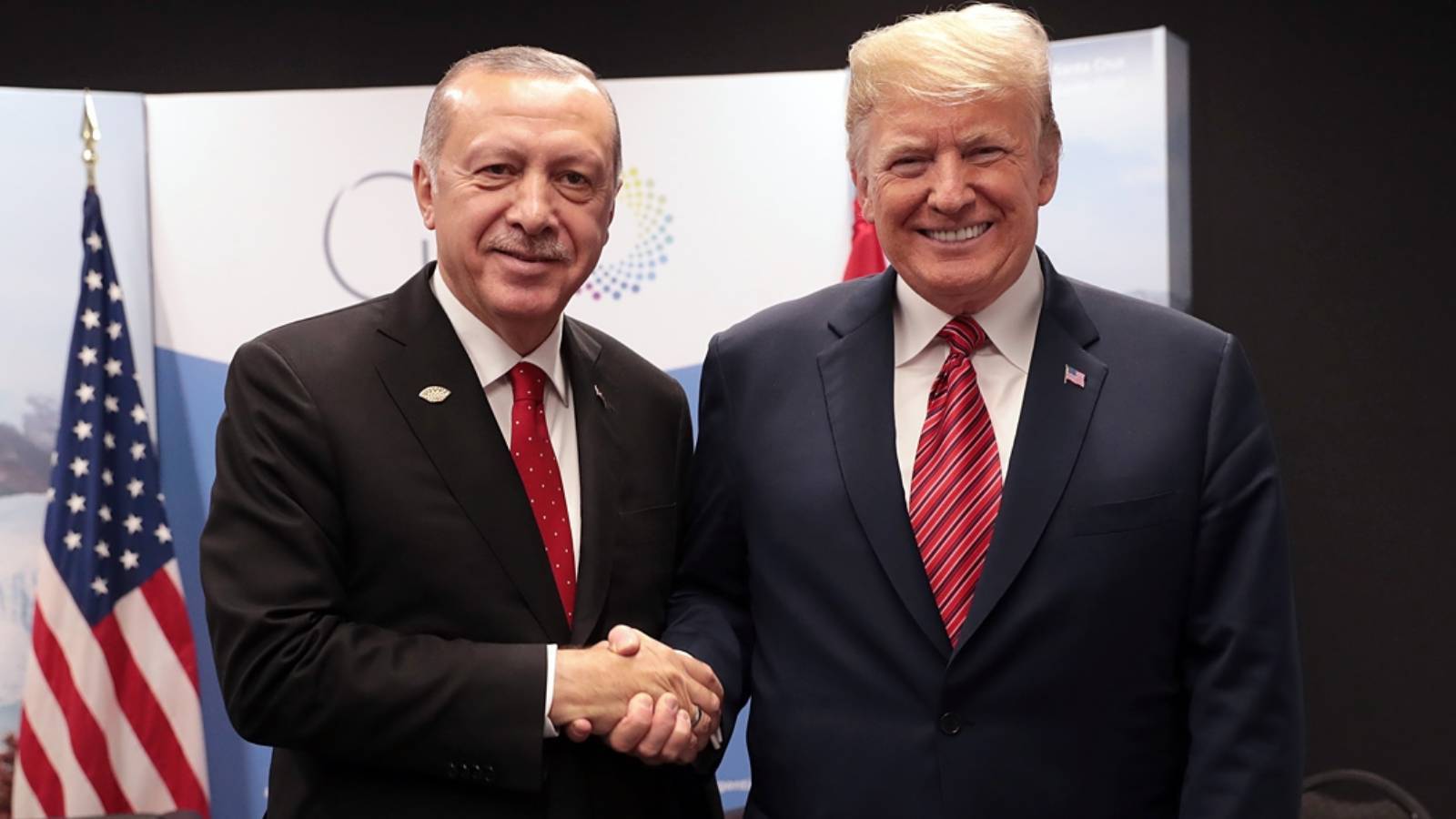 Θρίλερ για πιθανή  συνάντηση Ερντογάν,  Τραμπ, Πεζεσκιάν στην Κωνσταντινούπολη - Ο ρόλος του Χαμενεΐ