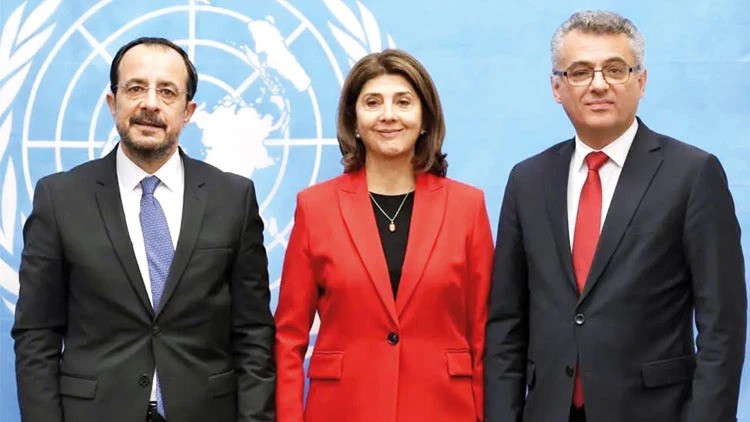 Κυπριακό: Επιστροφή στην ομοσπονδία «δια της πλαγίας» – Τι αποκαλύπτει ο τουρκικός τύπος μετά την τριμερή