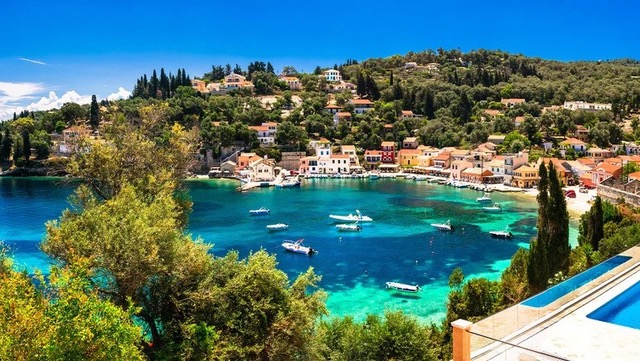 Σχεδόν 1.5 εκ. Τούρκοι τουρίστες στην Ελλάδα φέτος